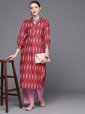 varanga-women-maroon-white-ethnic-motifs-printed-kurt 1
