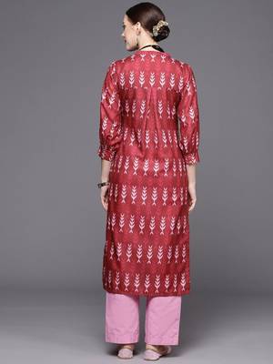 varanga-women-maroon-white-ethnic-motifs-printed-kurt 5
