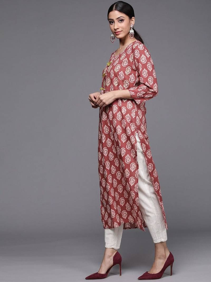 varanga-women-maroon-white-ethnic-motifs-printed-kurta