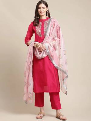 varanga-women-magenta-floral-chanderi-silk-kurta-with-trousers-with-dupatta 1