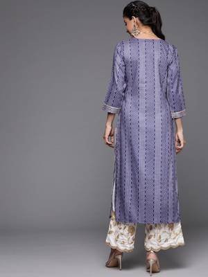 varanga-women-blue-white-bandhani-printed-kurta 5