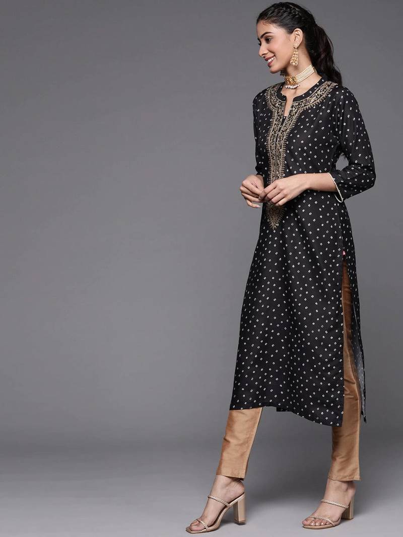 varanga-women-black-bandhani-printed-kurta