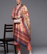 varanga-women-peach-coloured-ethnic-motifs-printed-kurta-with-trousers-dupatta