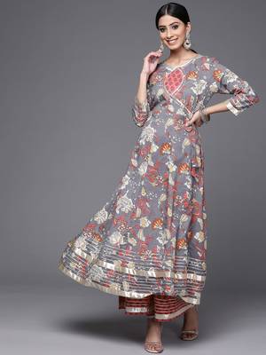varanga-women-grey-pink-floral-print-angrakha-gotta-patti-pure-cotton-kurta-with-sharara 1