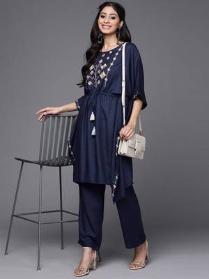 varanga-women-navy-blue-yoke-design-thread-work-pure-cotton-kurta-with-trousers 1