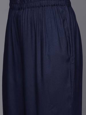 varanga-women-navy-blue-yoke-design-thread-work-pure-cotton-kurta-with-trousers 4