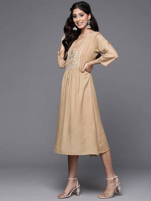 varanga-beige-white-yoke-embroidered-fit-flare-midi-dress 5