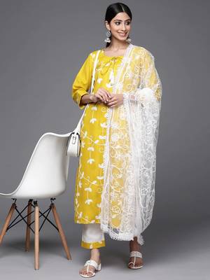 varanga-women-yellow-ethnic-motifs-embroidered-pure-cotton-kurta-with-trousers-dupatta 1
