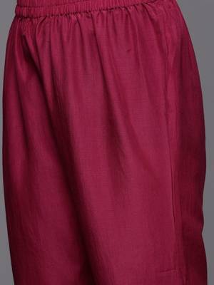 varanga-women-magenta-ethnic-motifs-embroidered-kurta-with-trousers-dupatta 3
