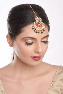 Gold cubic zirconia maang-tikka 4