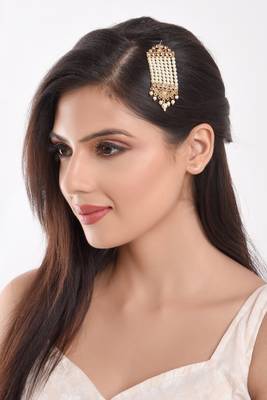 Gold pearl maang-tikka 3