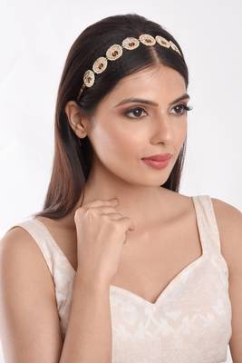 Gold cubic zirconia maang-tikka 4