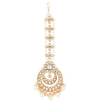 Gold pearl maang-tikka 4
