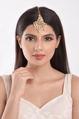Gold pearl maang-tikka 2