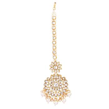 Gold pearl maang-tikka 4