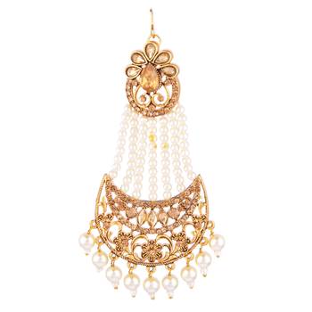 Gold pearl maang-tikka 4