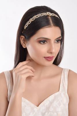 Gold pearl maang-tikka 1