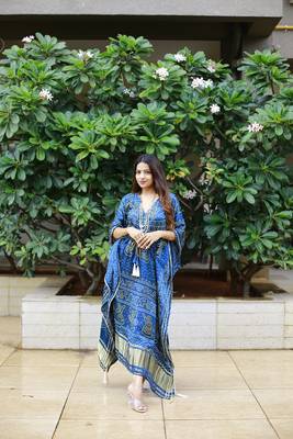 Blue colour pure gaji silk kaftan  7
