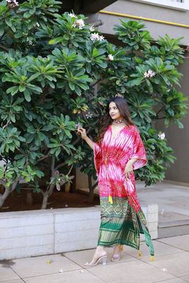 Pink colour pure gaji silk kaftan  3