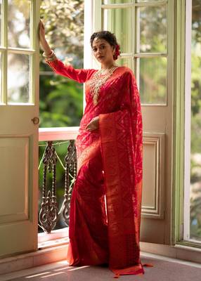 Pink woven patola saree with blouse 1