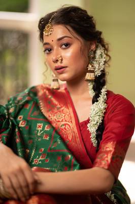 Green woven patola saree with blouse 3