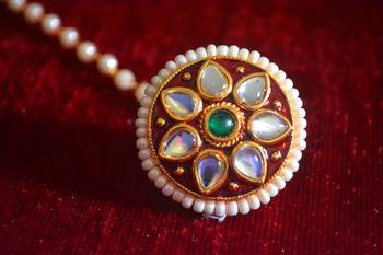  Kundan meenakari work maang-tikka or borla hair maangtikka accessory 3