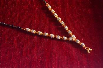 Gold diamond mangalsutra 1