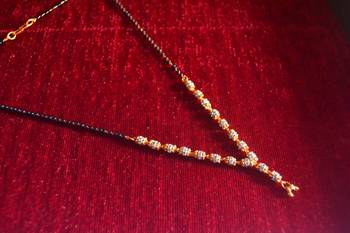 Gold diamond mangalsutra 2