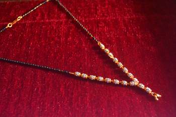 Gold diamond mangalsutra 3
