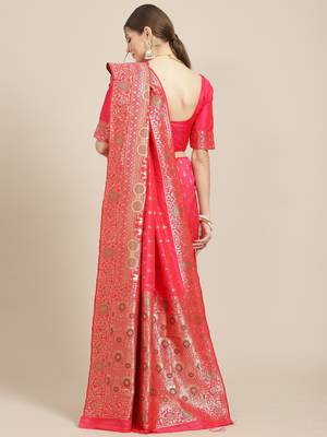 Striking Dark Pink Zari Woven Banarasi Silk Light Weight Saree 2