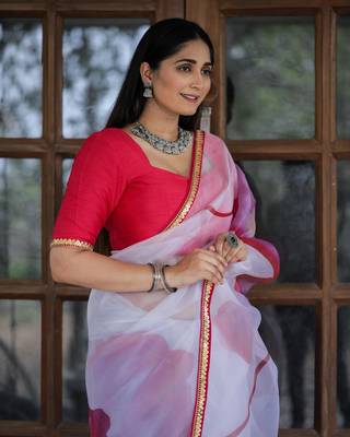 Agreeable White Floral Digital Printed Organza Saree 2