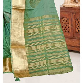 Green plain organza saree with blouse 3