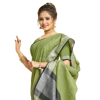 Green woven cotton silk saree with blouse 2