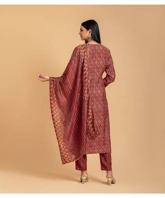 Maroon printed cotton kurta-suits 4