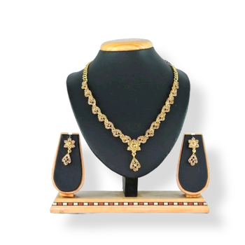 Gold jewellery 1