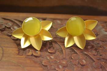 Classic Designer Semi Precious Stone Floral Studs Earrings 1