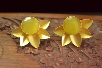 Classic Designer Semi Precious Stone Floral Studs Earrings 2