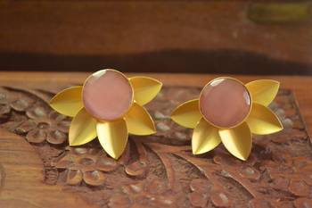 Classic Designer Semi Precious Stone Floral Studs Earrings 3