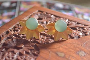 Classic Designer Semi Precious Stone Floral Studs Earrings 1