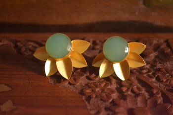 Classic Designer Semi Precious Stone Floral Studs Earrings 1