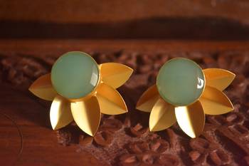 Classic Designer Semi Precious Stone Floral Studs Earrings 2