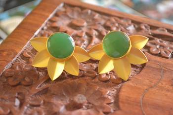 Classic Designer Semi Precious Stone Floral Studs Earrings 1