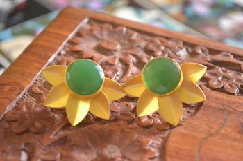 Classic Designer Semi Precious Stone Floral Studs Earrings 2