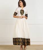 Women Embroidered Chanderi Ethnic Kurta