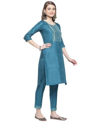 Mohvogue Women's Teal Silk Blend Kurta With Pant. 3