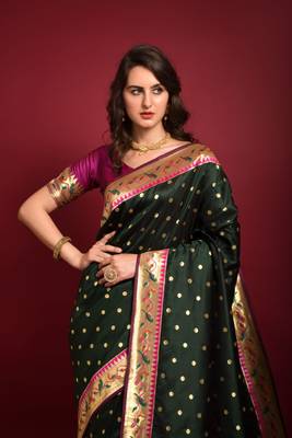 Pink woven banarasi silk saree with blouse 2