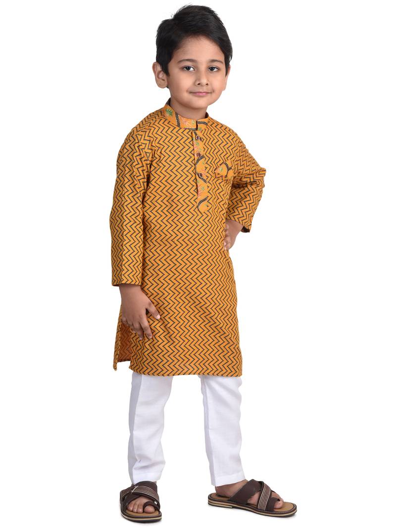 Kinder Kids Boys Yellow  Black Geometric Printed Thread Work Pastels Kurta with pajama