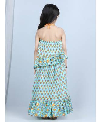 Ferozi printed lehenga set with printed halter top 5