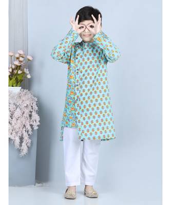 Printed Kurta with white cotton pajama 1