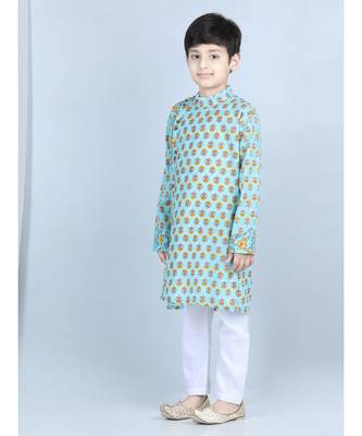 Printed Kurta with white cotton pajama 4